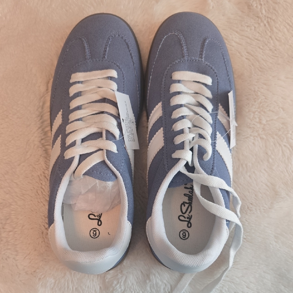 Women's Blue and White Athletic Shoes